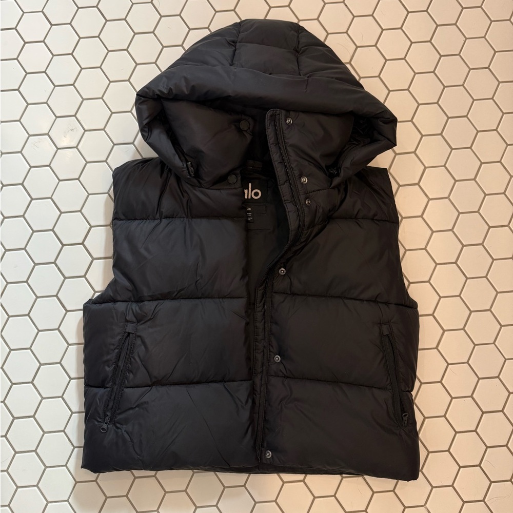 ALO Gold Rush Puffer Vest
